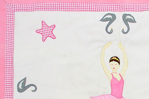 Met prachtige opdruk.