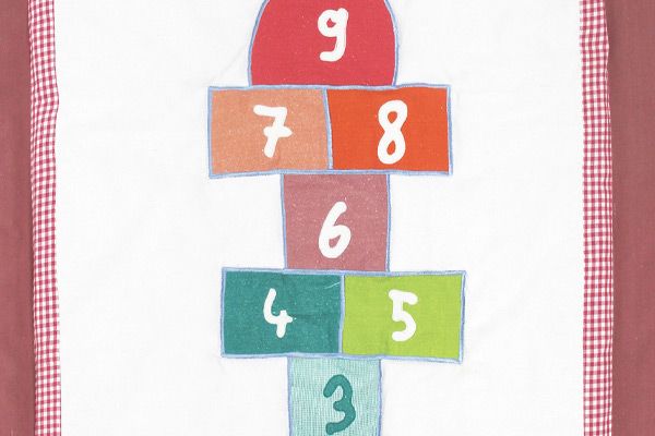 Met prachtige opdruk.